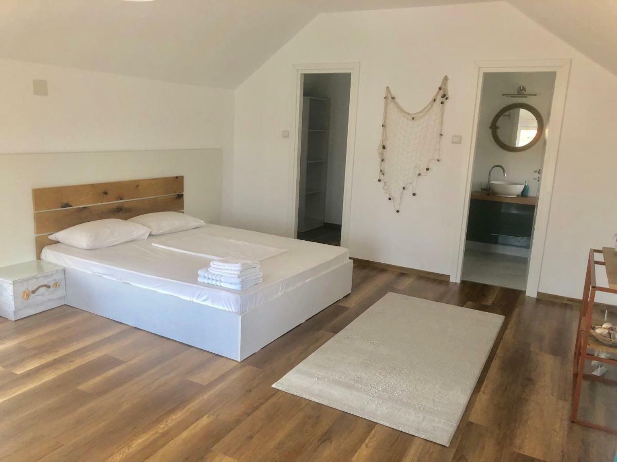 Casa Mediterana Două Mai Buitenkant foto