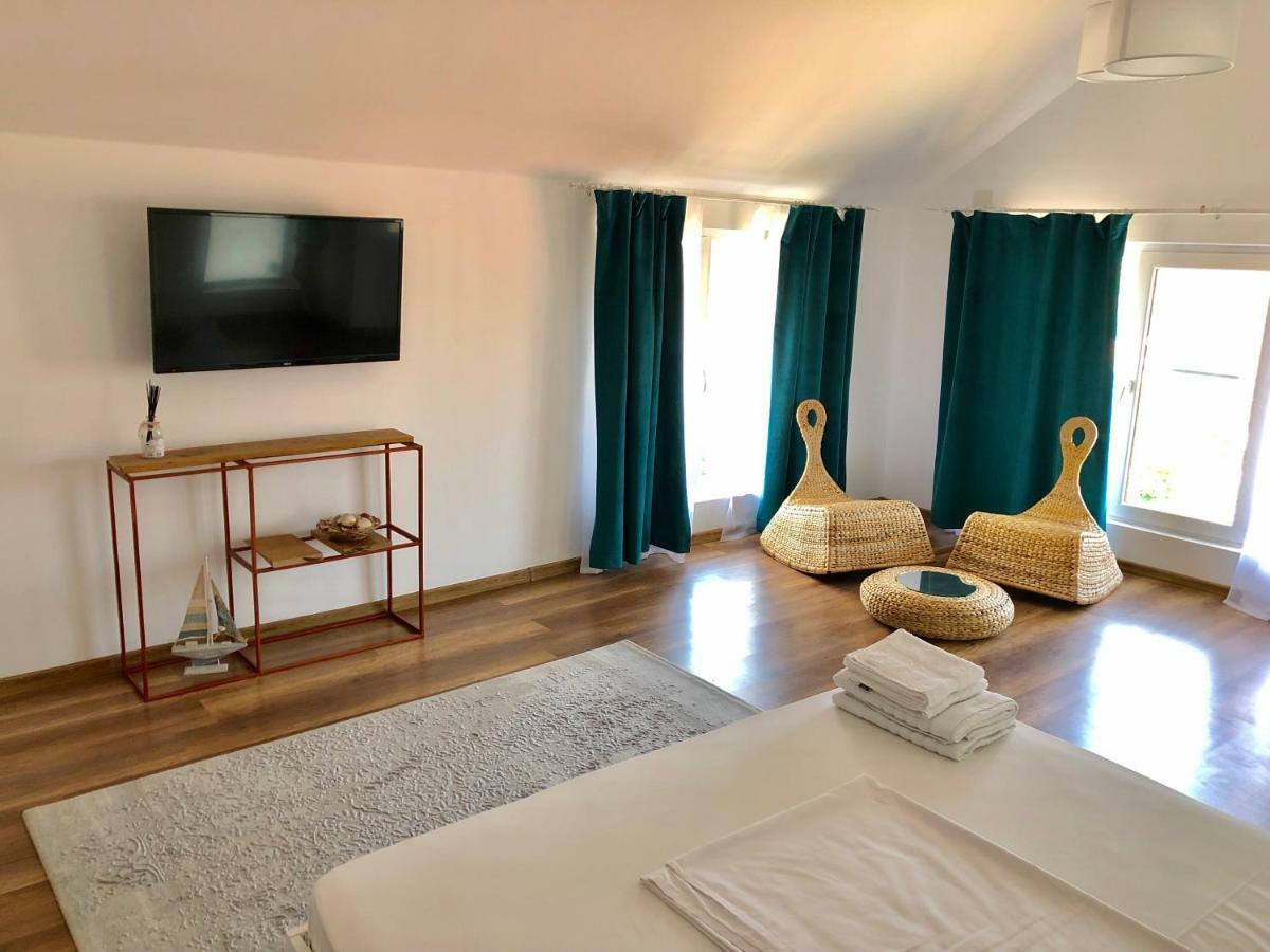 Casa Mediterana Două Mai Buitenkant foto