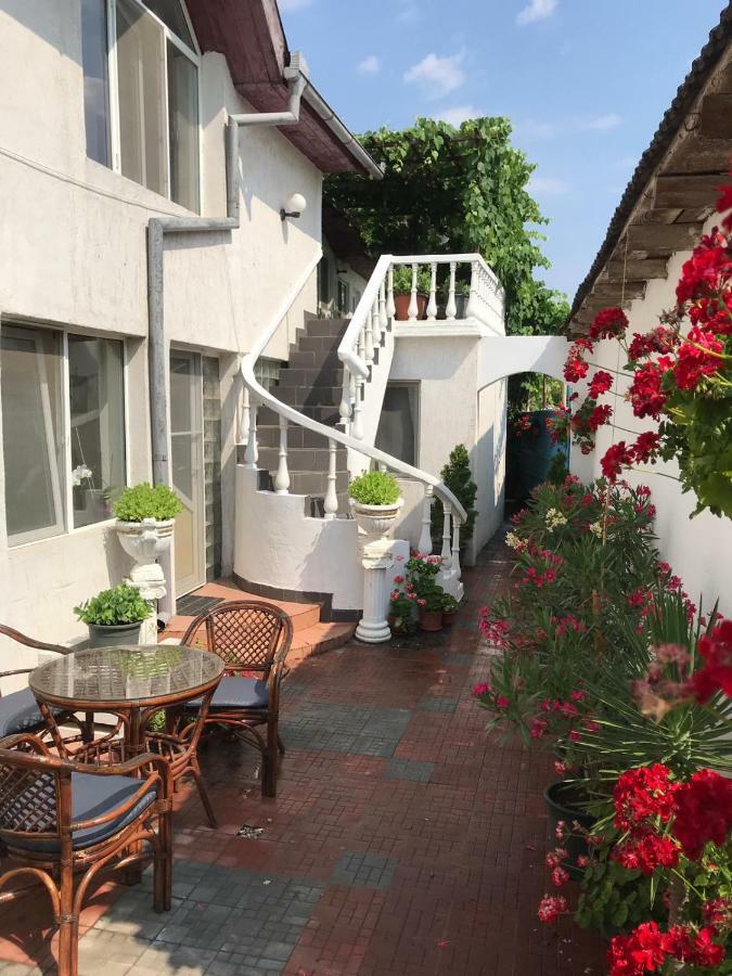 Casa Mediterana Două Mai Buitenkant foto